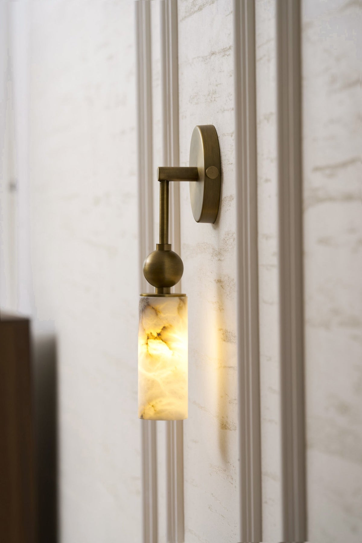 Golani Linear Wall Light