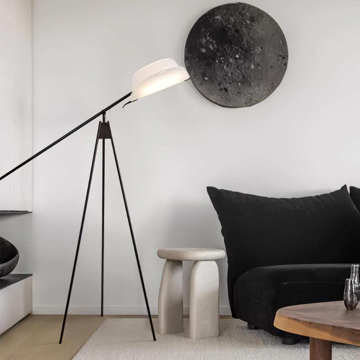 Telfa Tripod Floor Lamp
