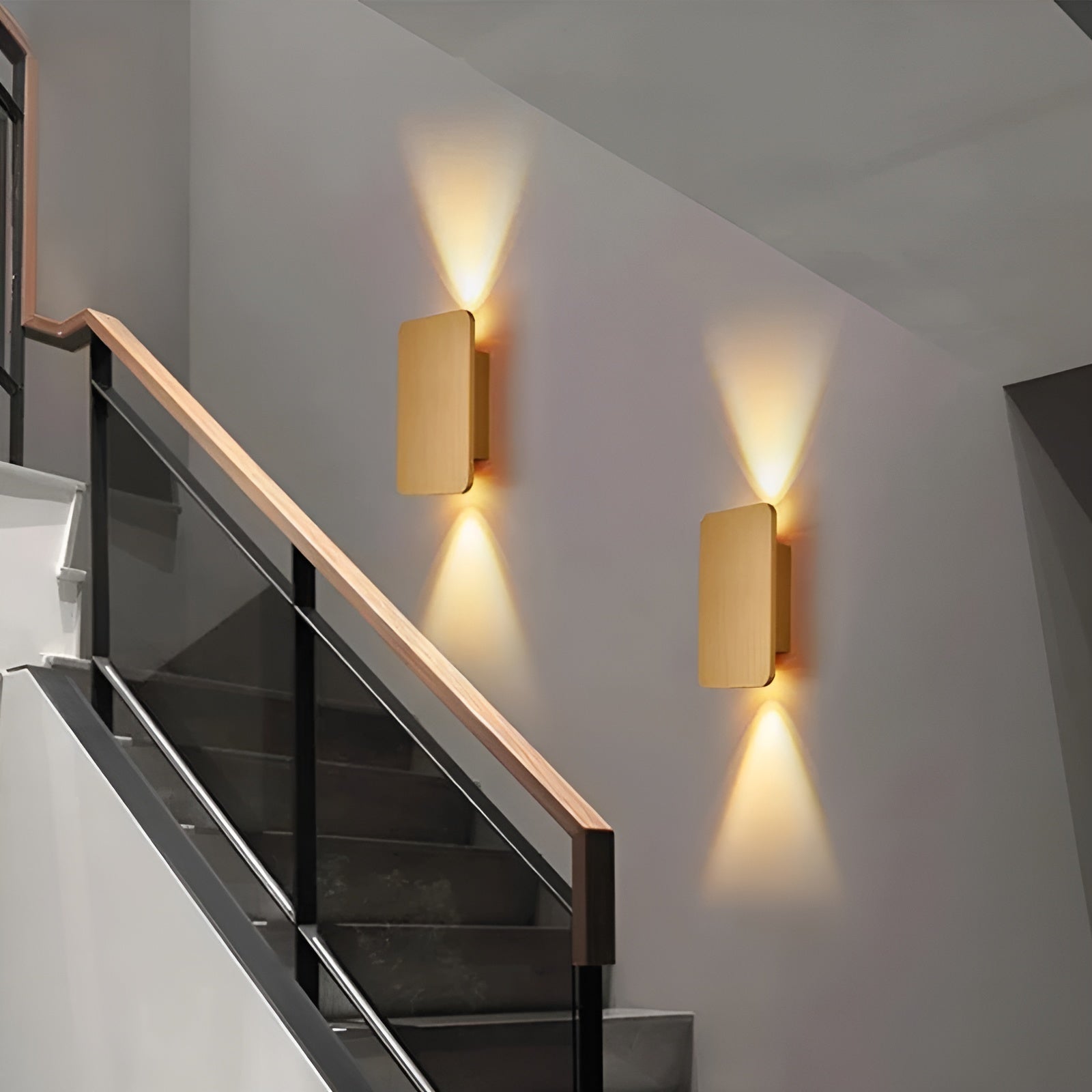 Resilux Wall Light
