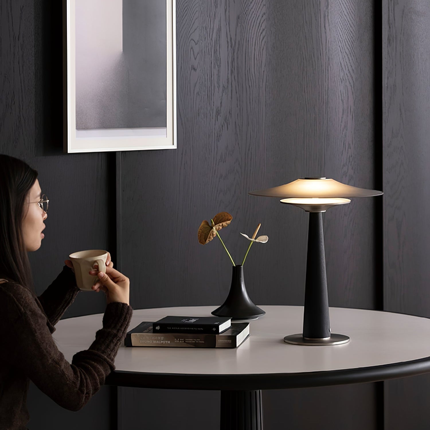 Kizom Table Lamp