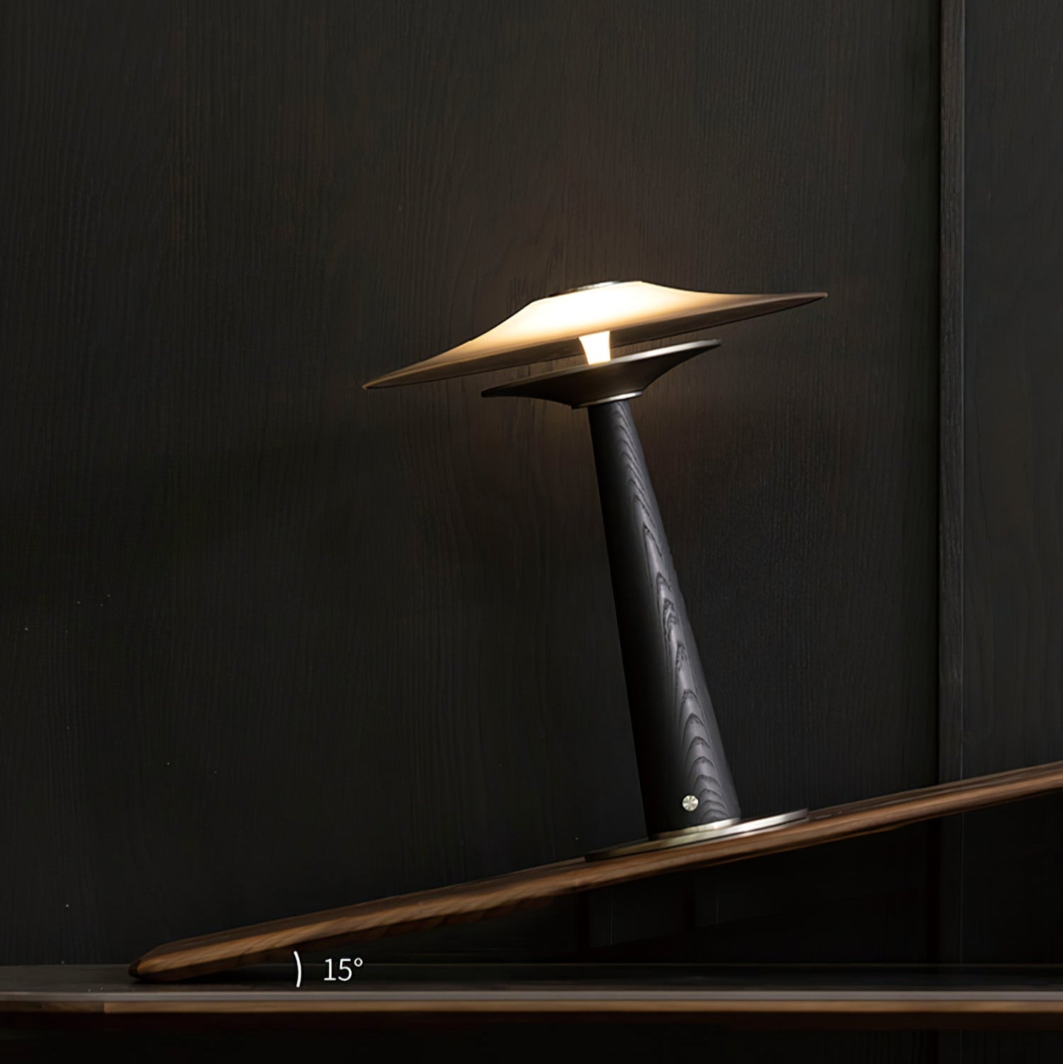 Kizom Table Lamp