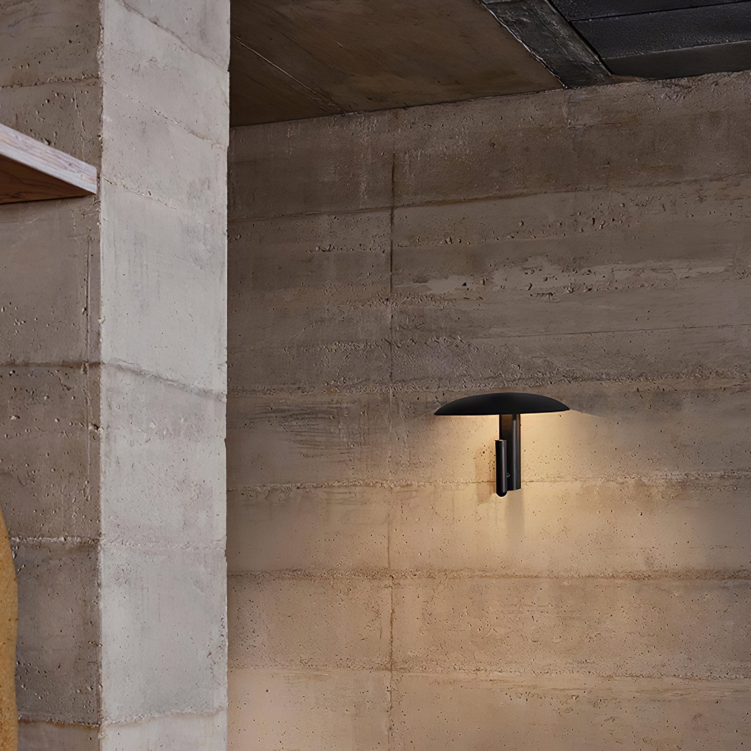 Kelzan Wall Light