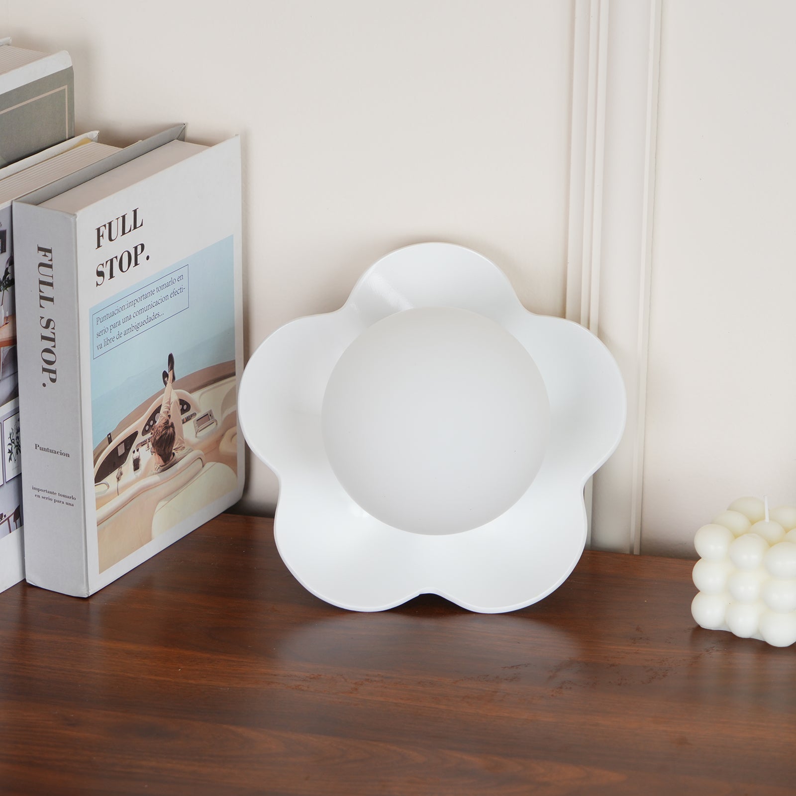 Selani Flower-Shaped Wall Light