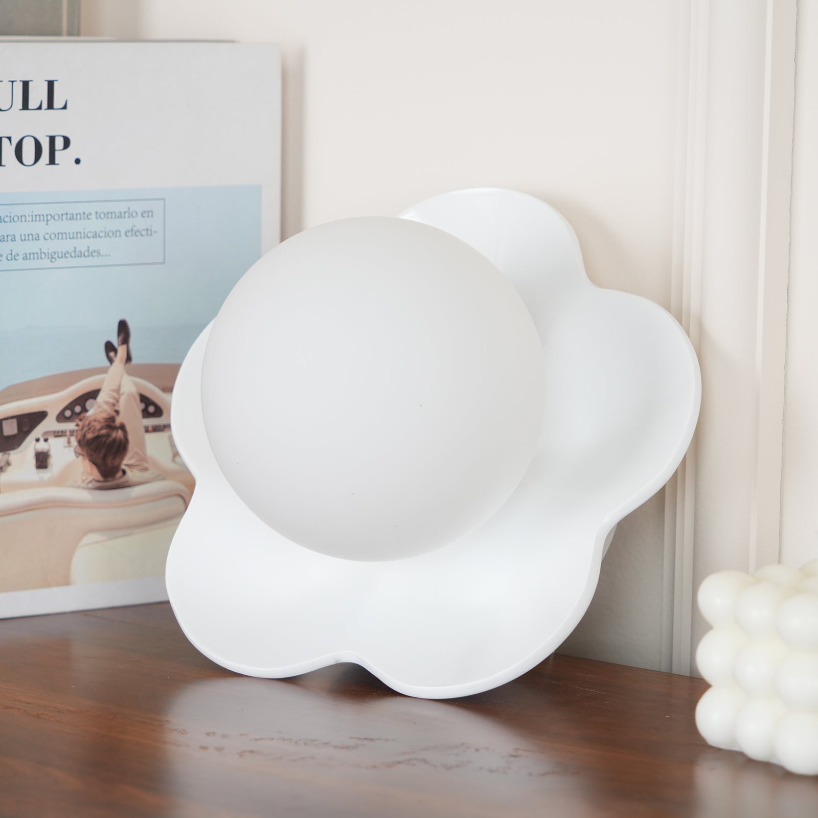 Filoyan Wall Light