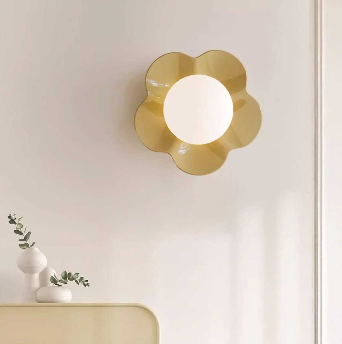 Filoyan Wall Light