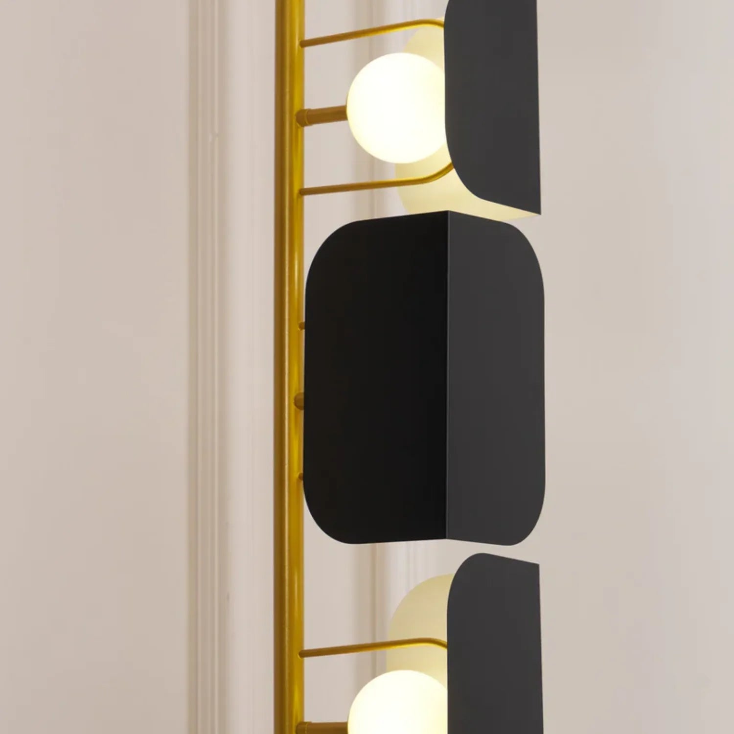 Loggane Floor Lamp