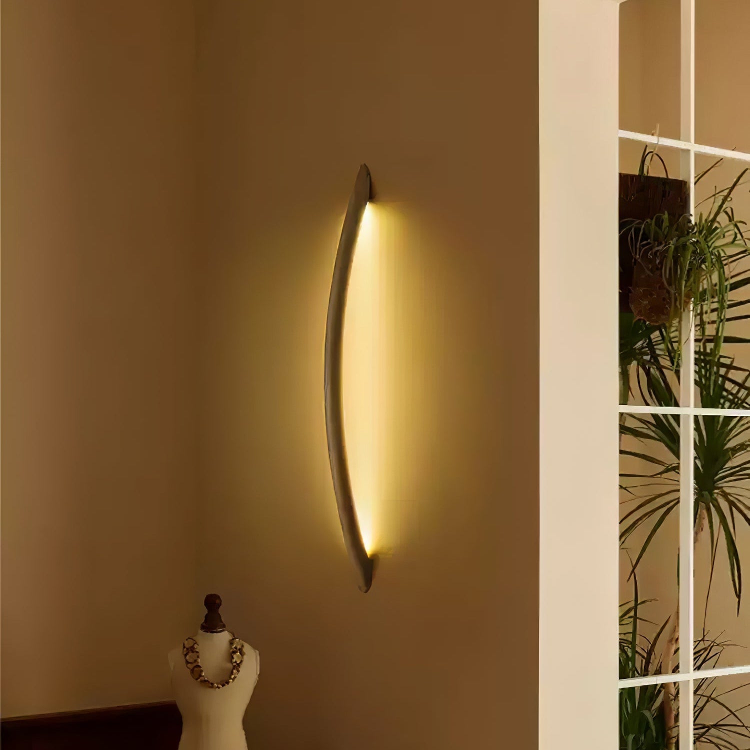 Lonema Curved Wooden Wall Light