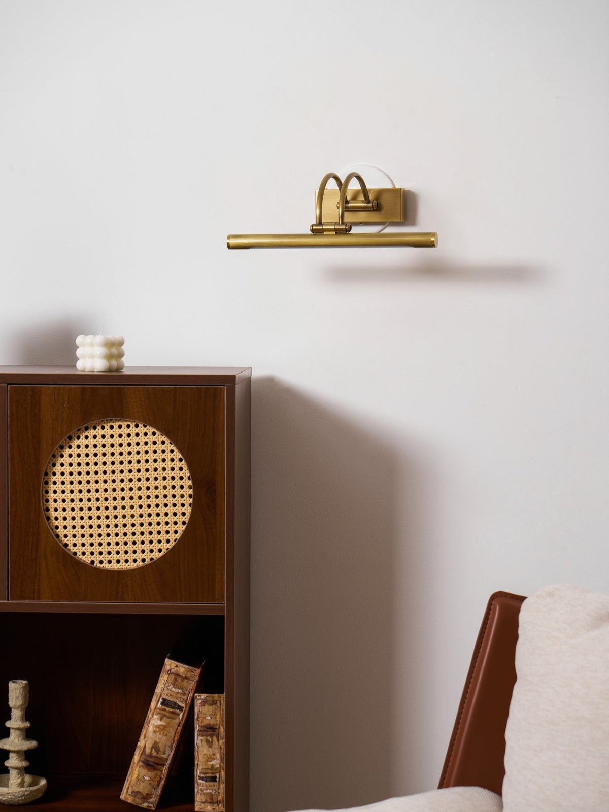 Bezuro Linear Wall Light
