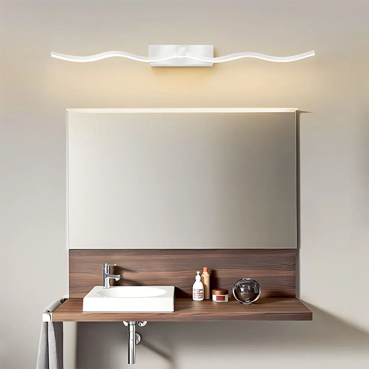 Vinaty Linear Wall Light