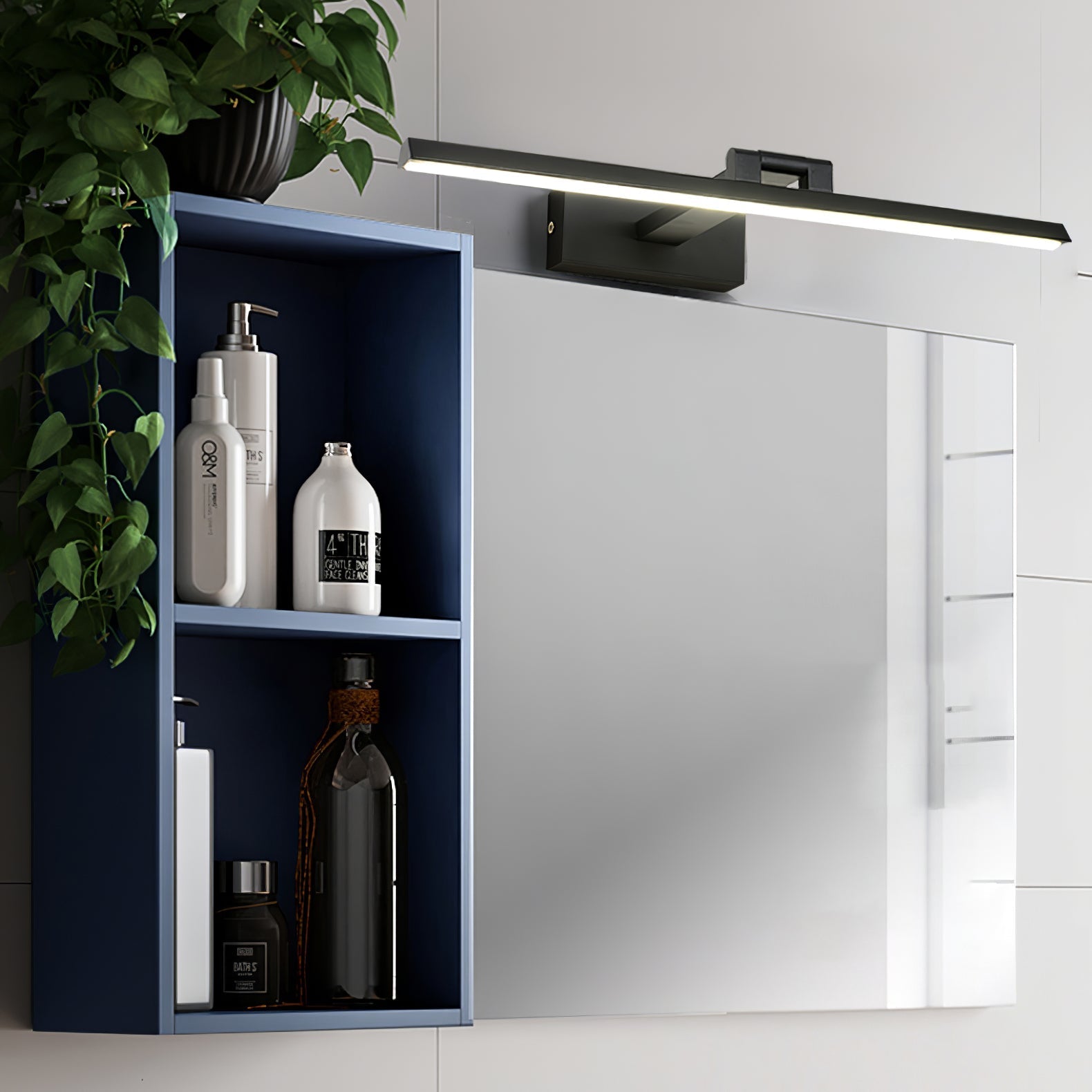Menero Wall Light