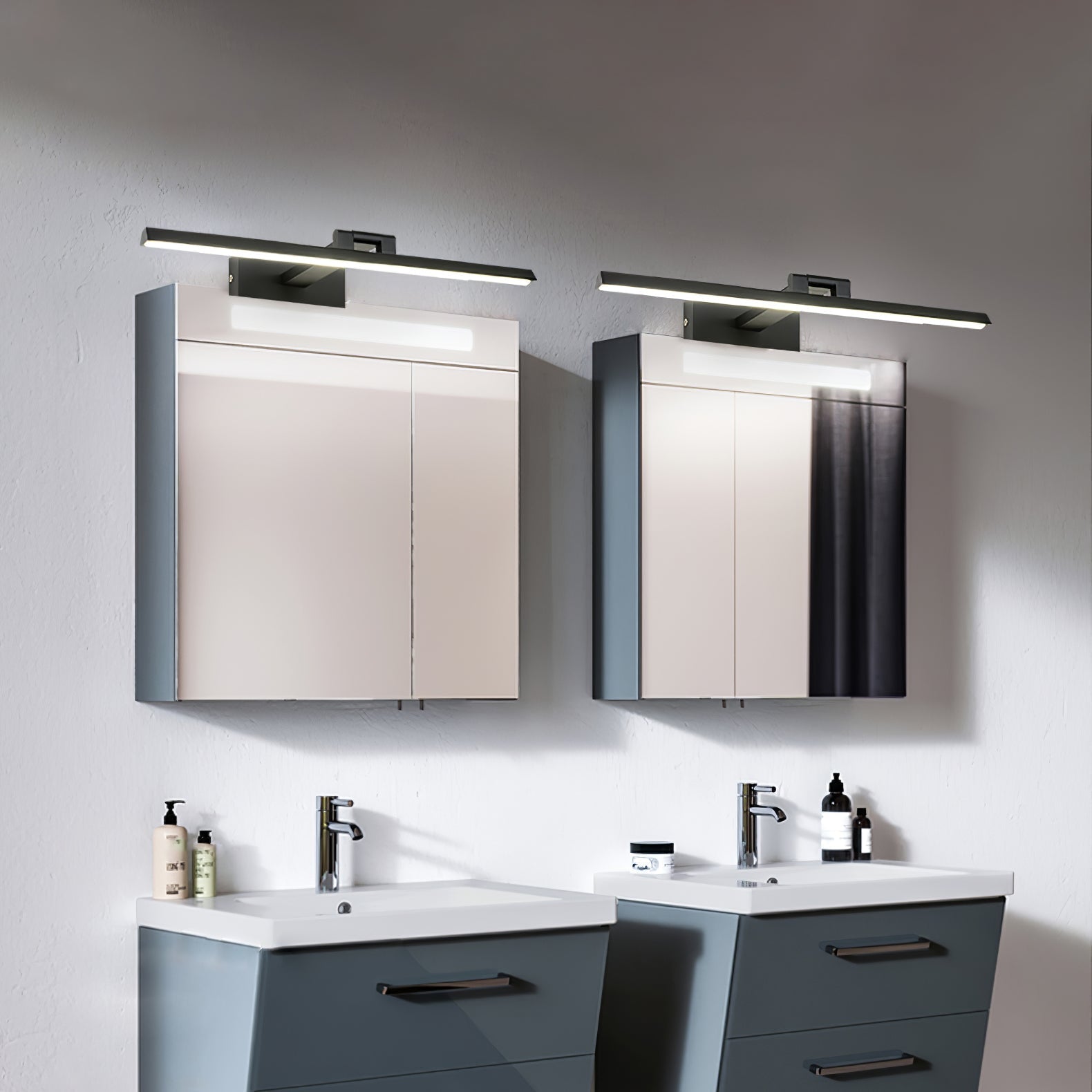 Menero Wall Light