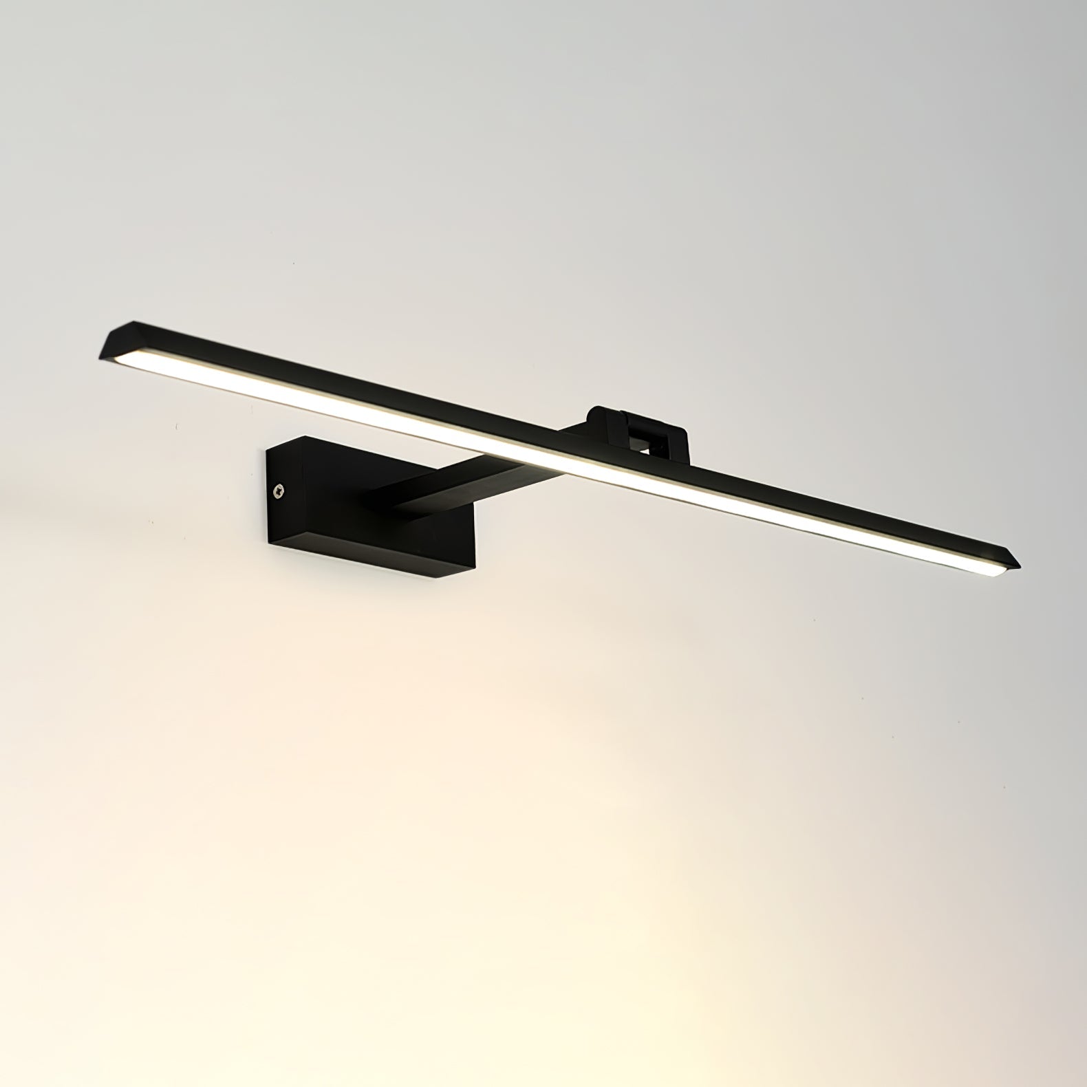 Menero Wall Light