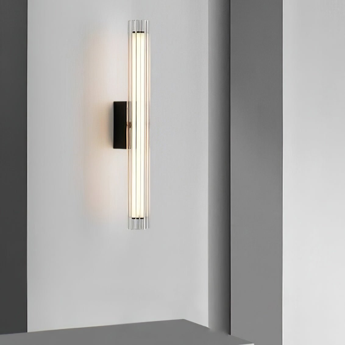 Mocien Wall Light