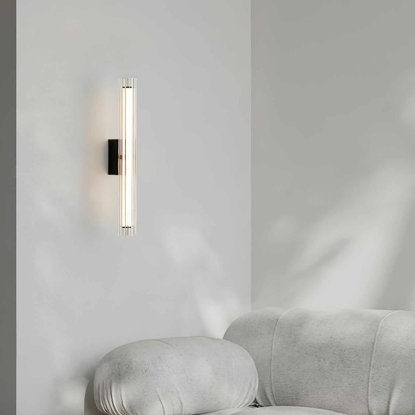 Mocien Wall Light