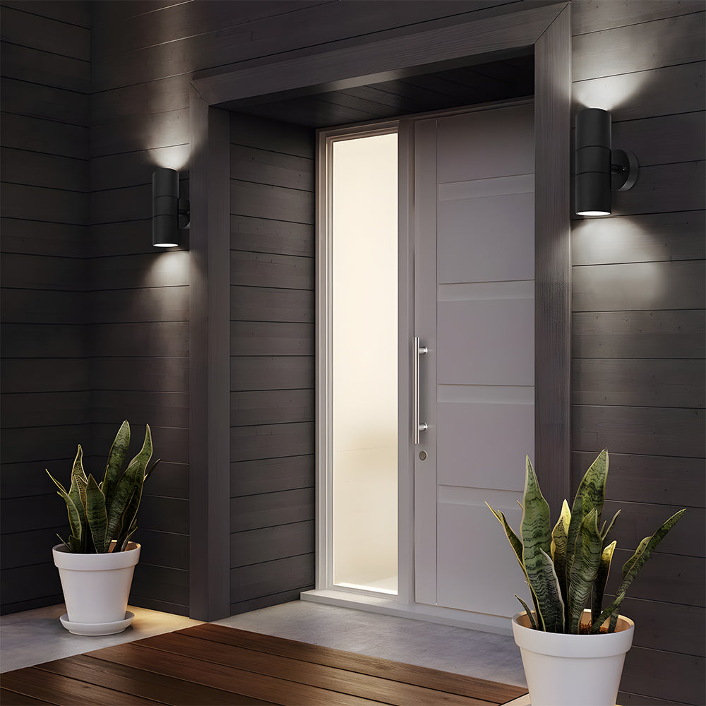 Noro Outdoor Wall Light