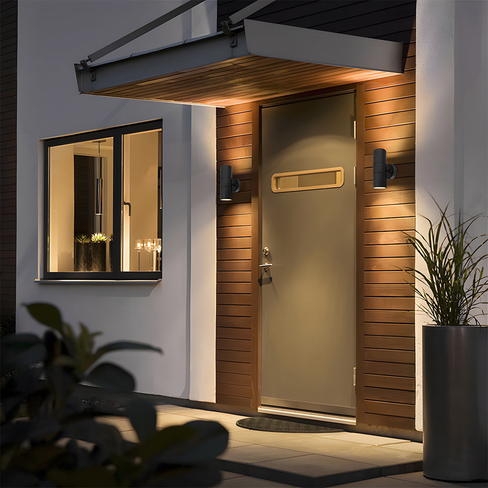 Noro Outdoor Wall Light