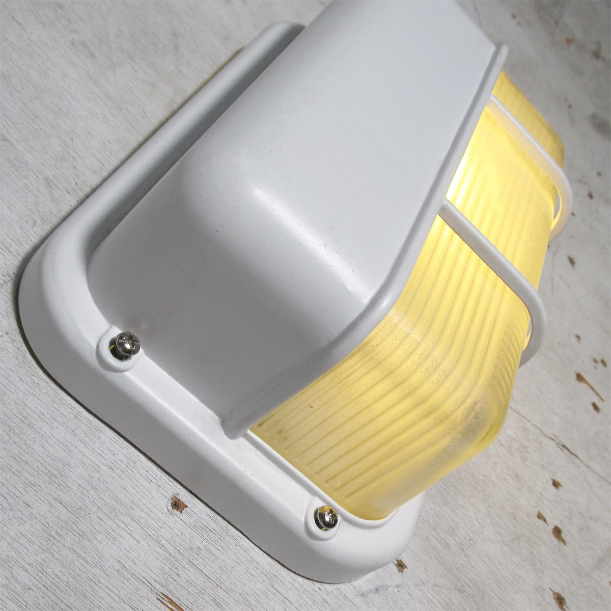 Praris Outdoor Wall Light