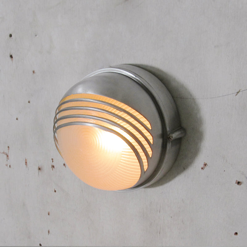 Praris Outdoor Wall Light