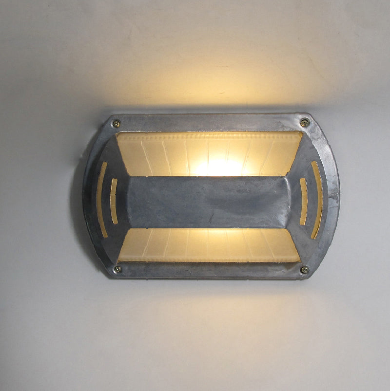Praris Outdoor Wall Light