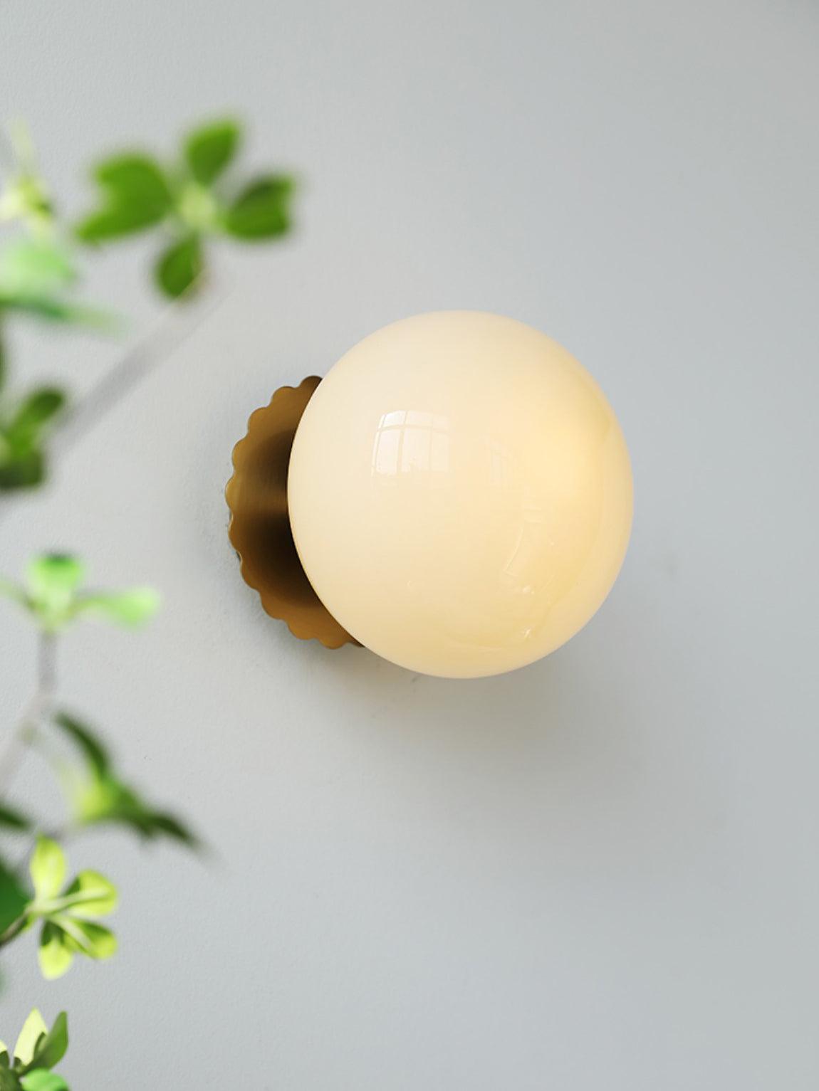 Niltalia Round Wall Light