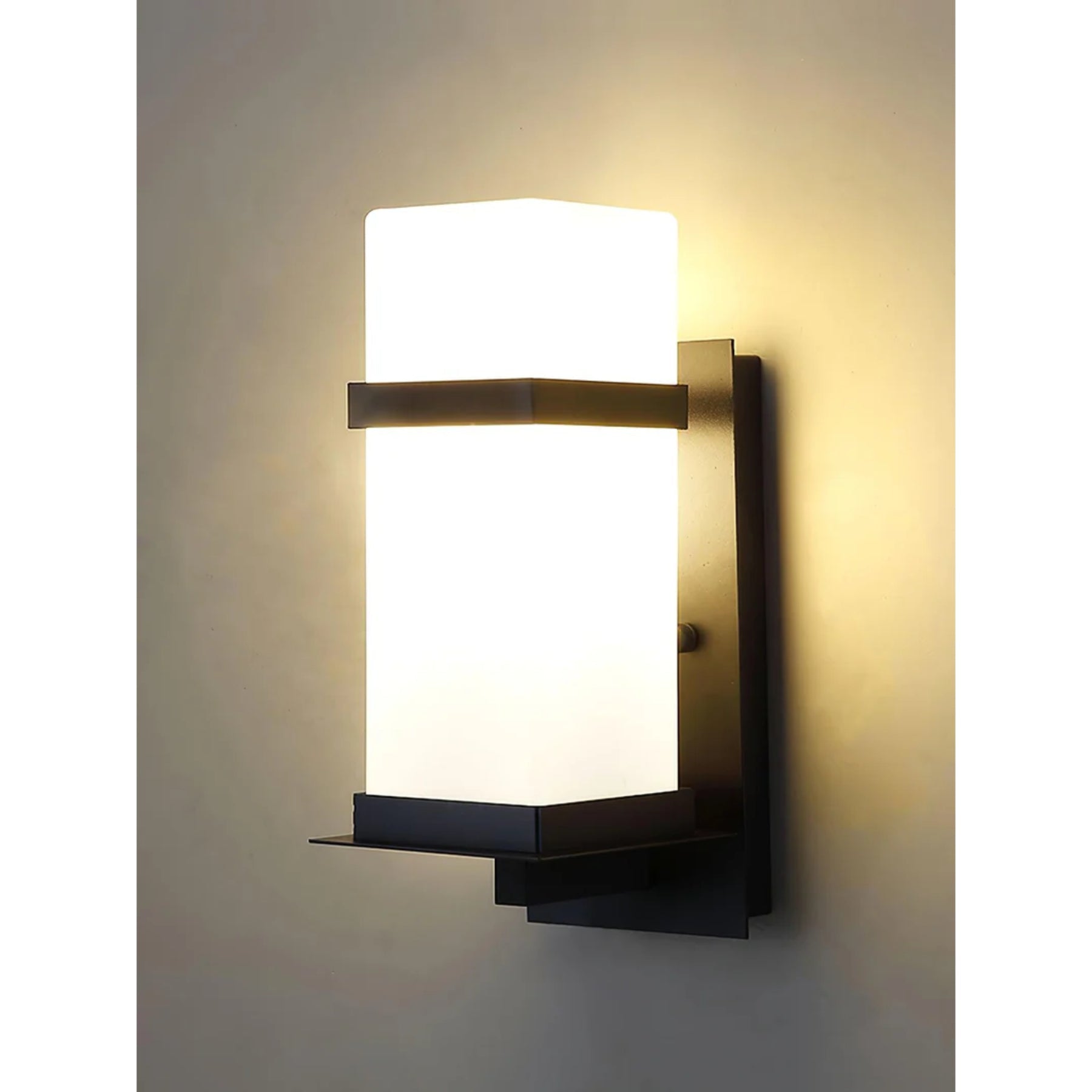 Macade Outdoor Wall Light