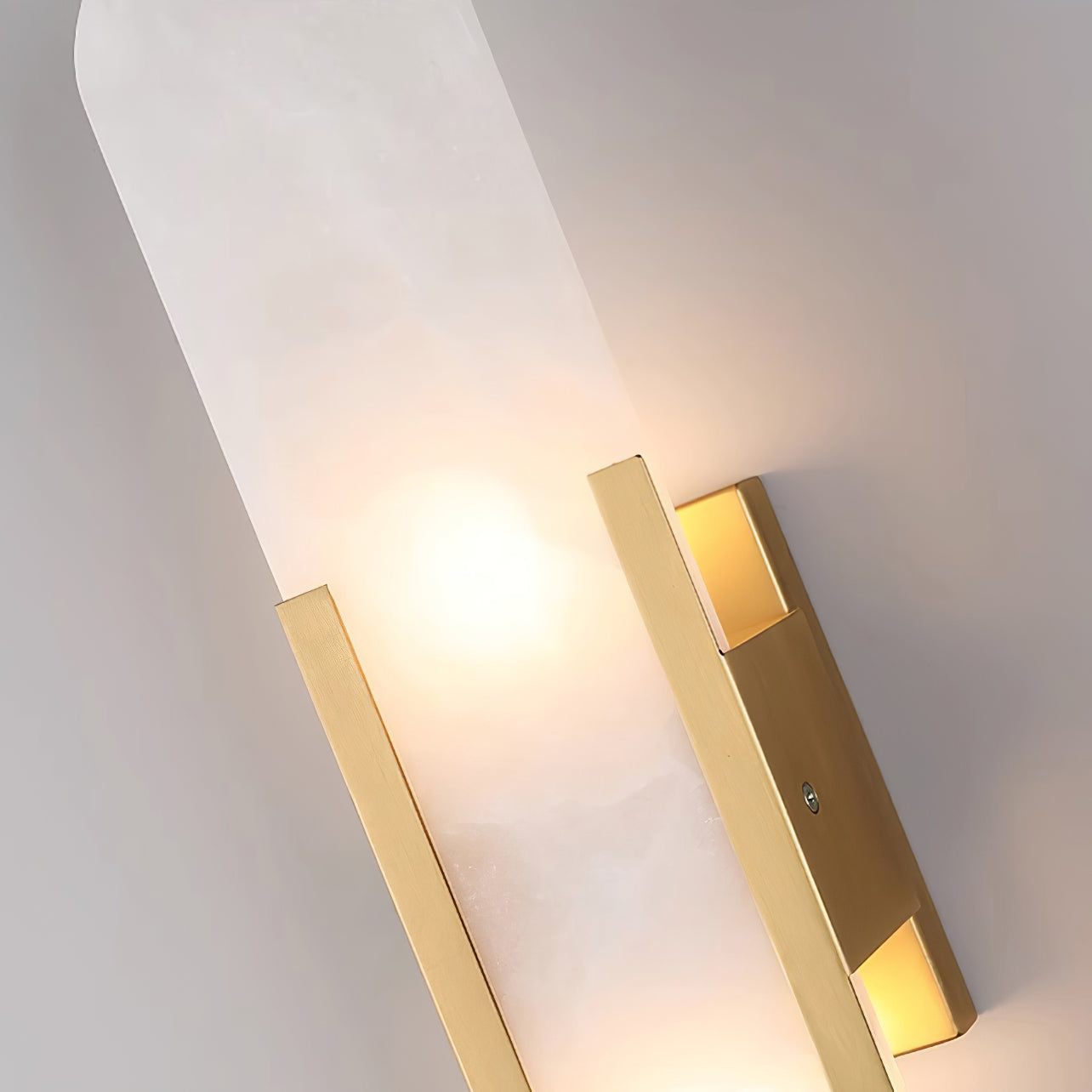 Melanze Wall Light