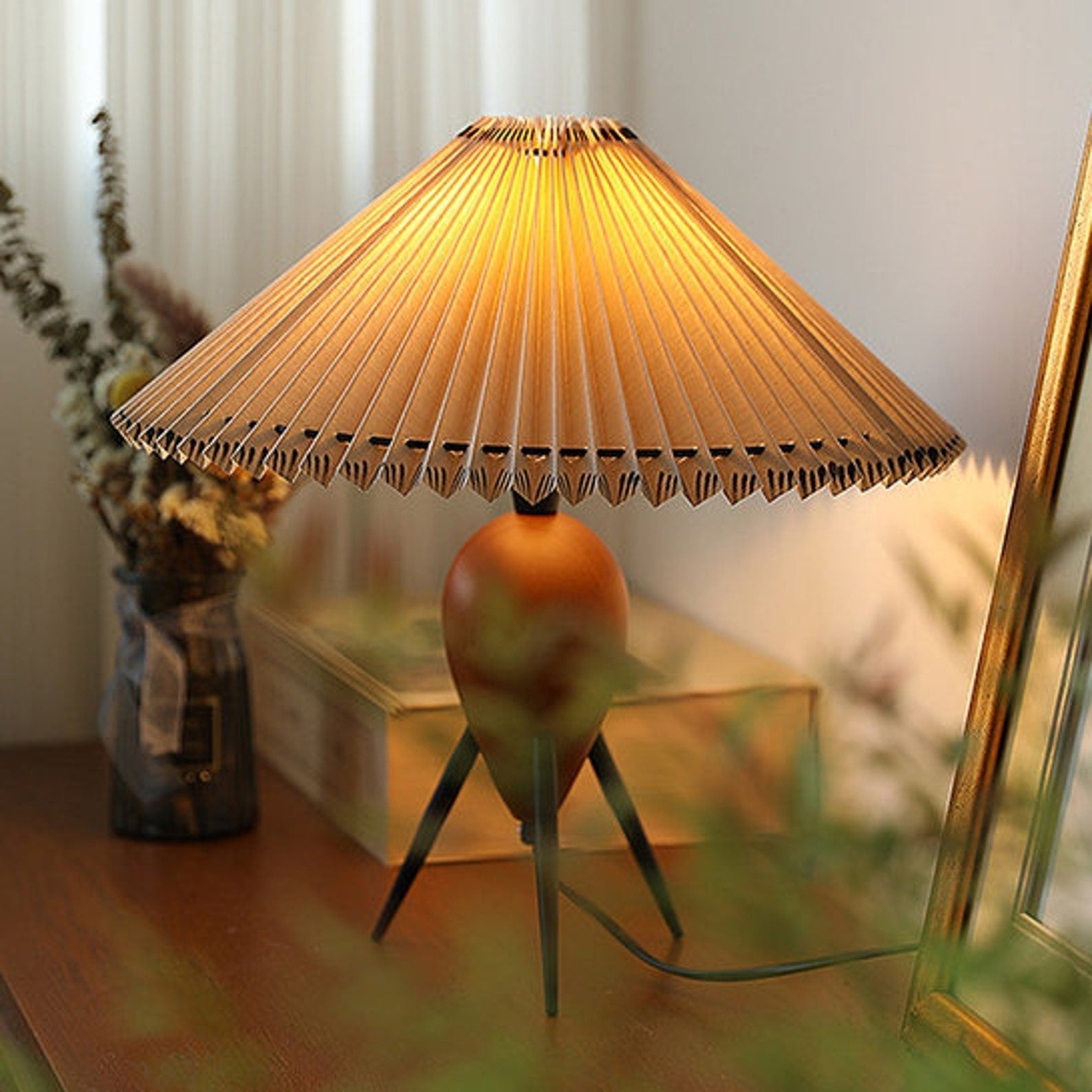 Mitablo Table Lamp