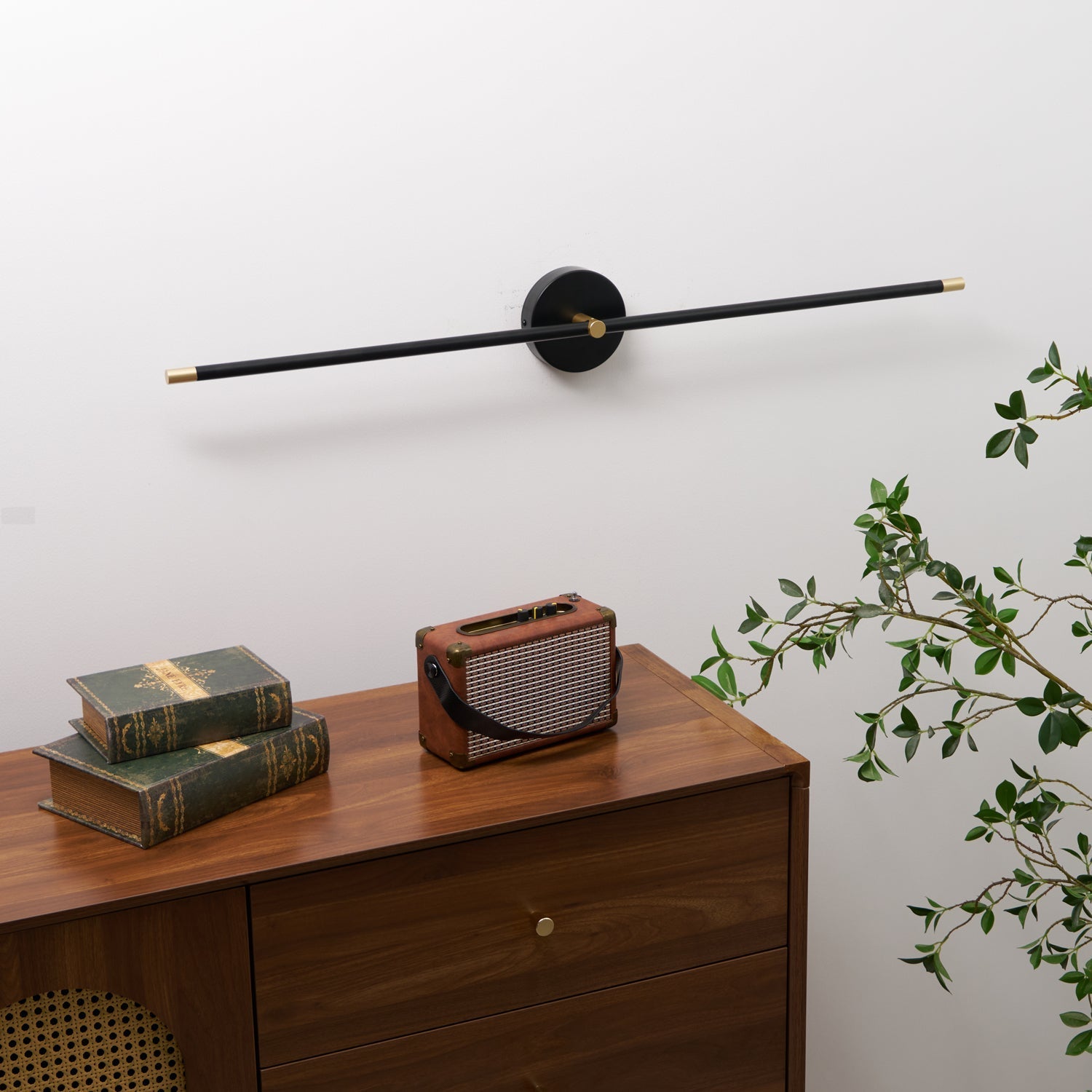 Lentese Wall Light