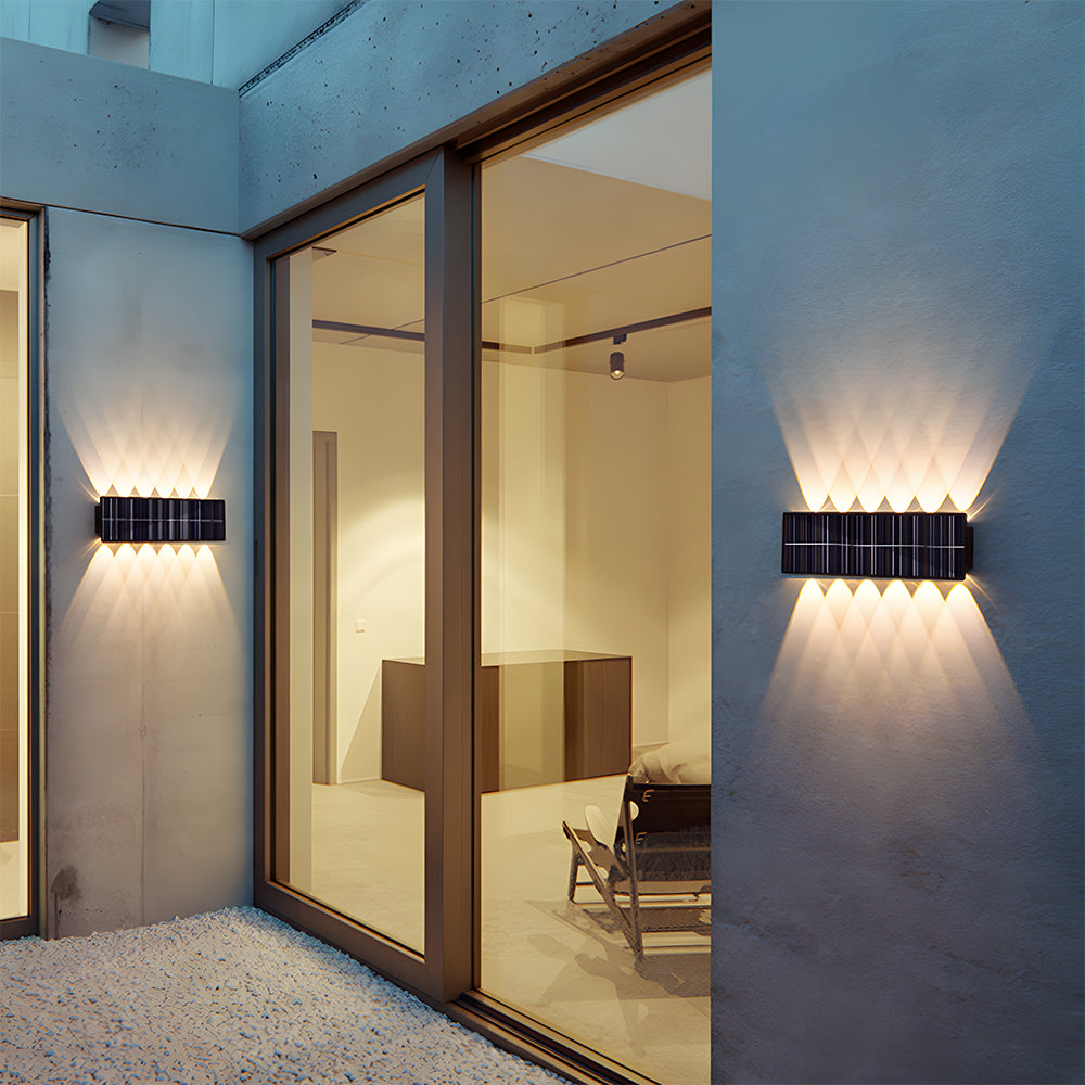 Quiloro Outdoor Wall Light