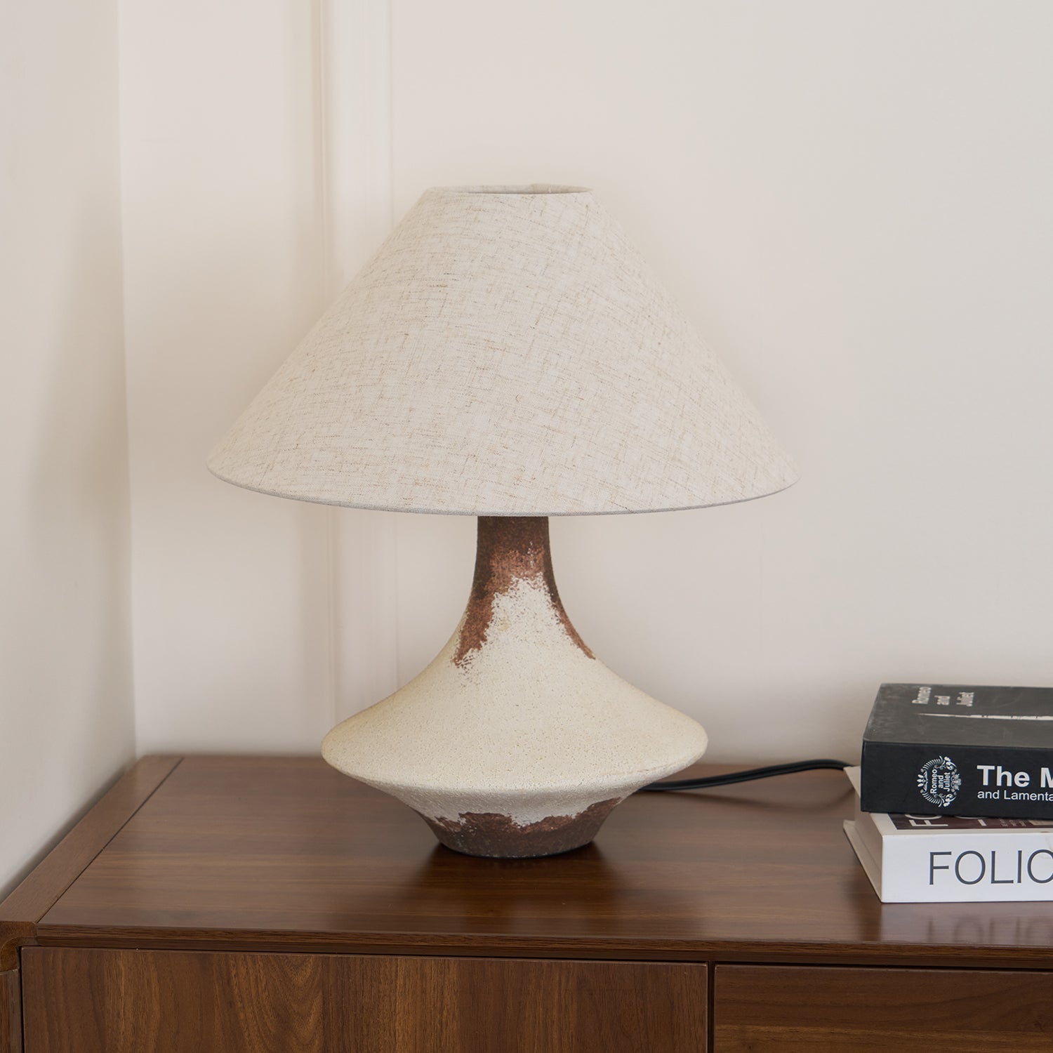 Nespal Table Lamp
