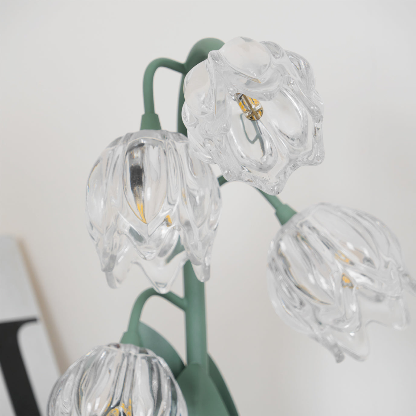 Cella Flower Table Lamp