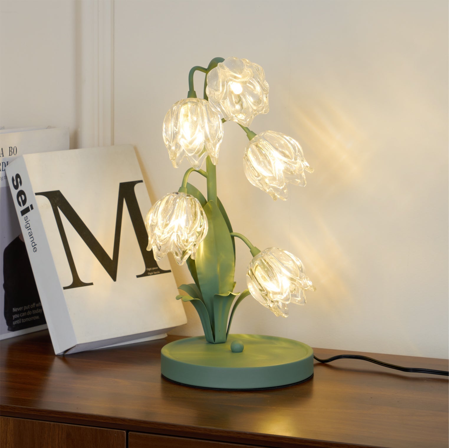 Cella Flower Table Lamp