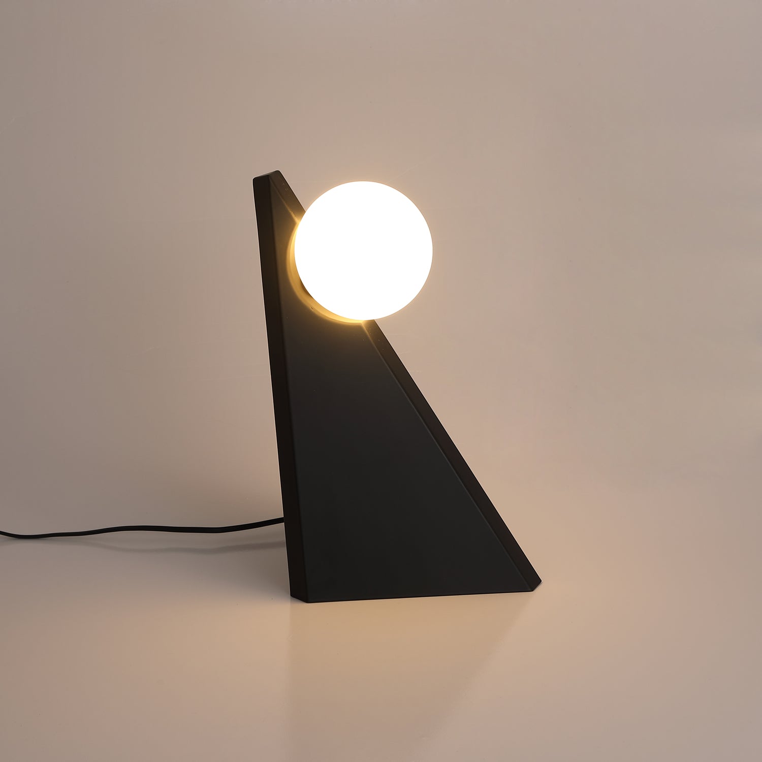Royan Table Lamp