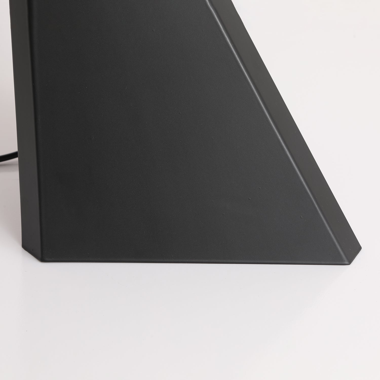 Royan Table Lamp
