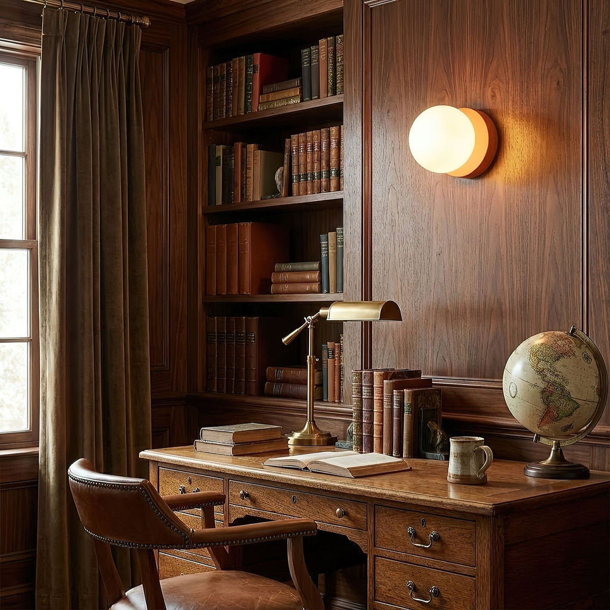 Lurala Globe Wall Light