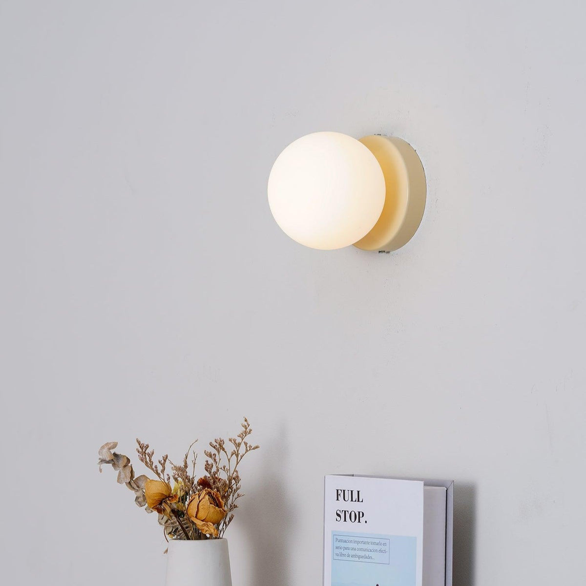 Lurala Globe Wall Light