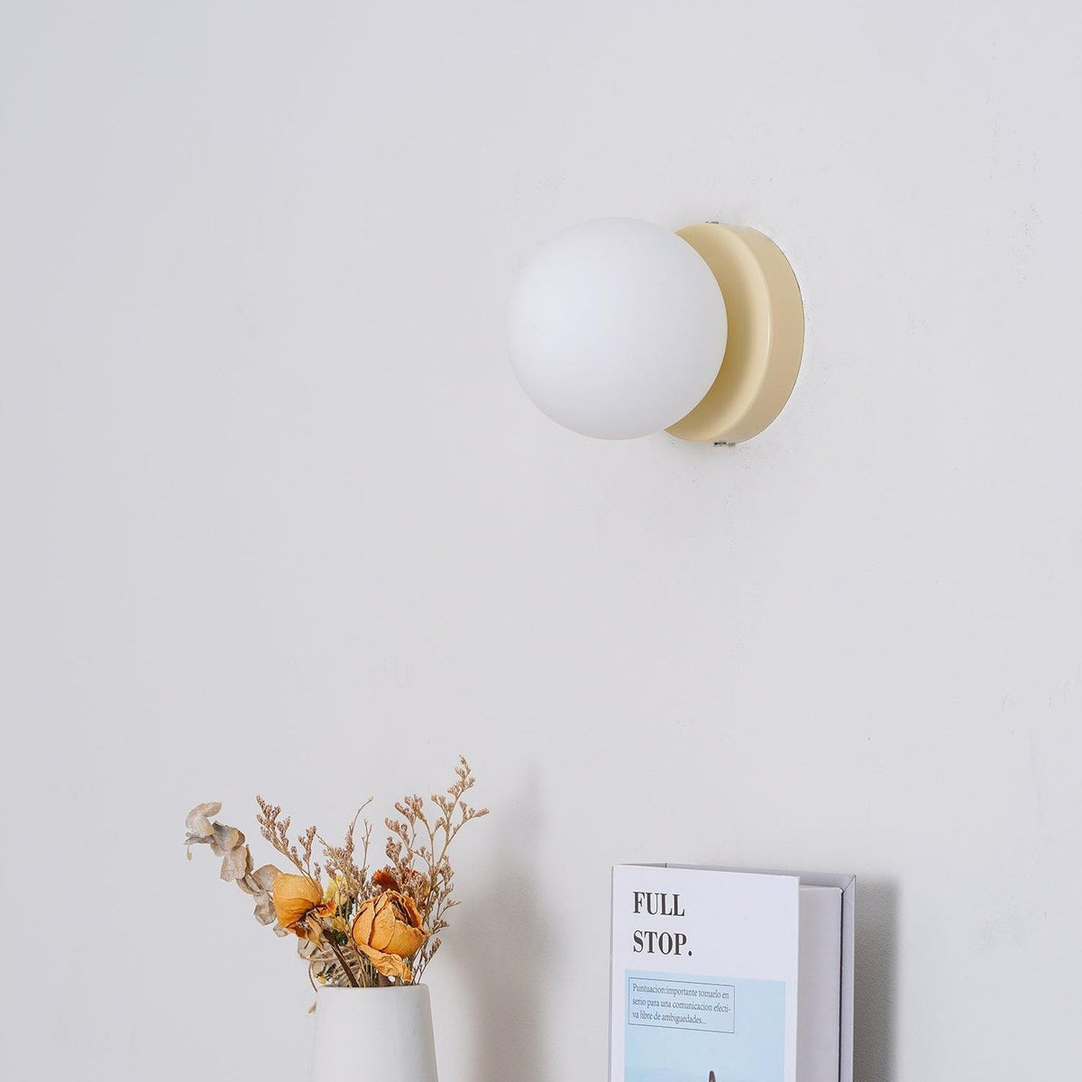 Lurala Globe Wall Light