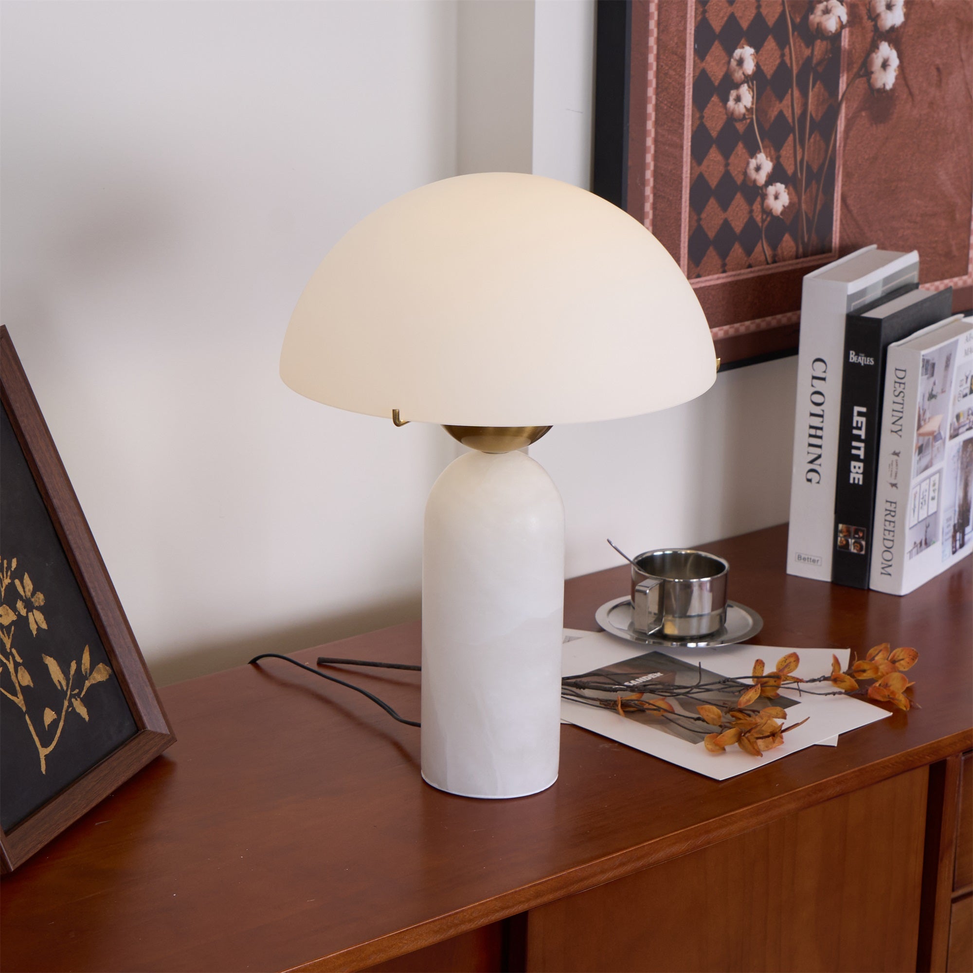 Arovia Alabaster Table Lamp