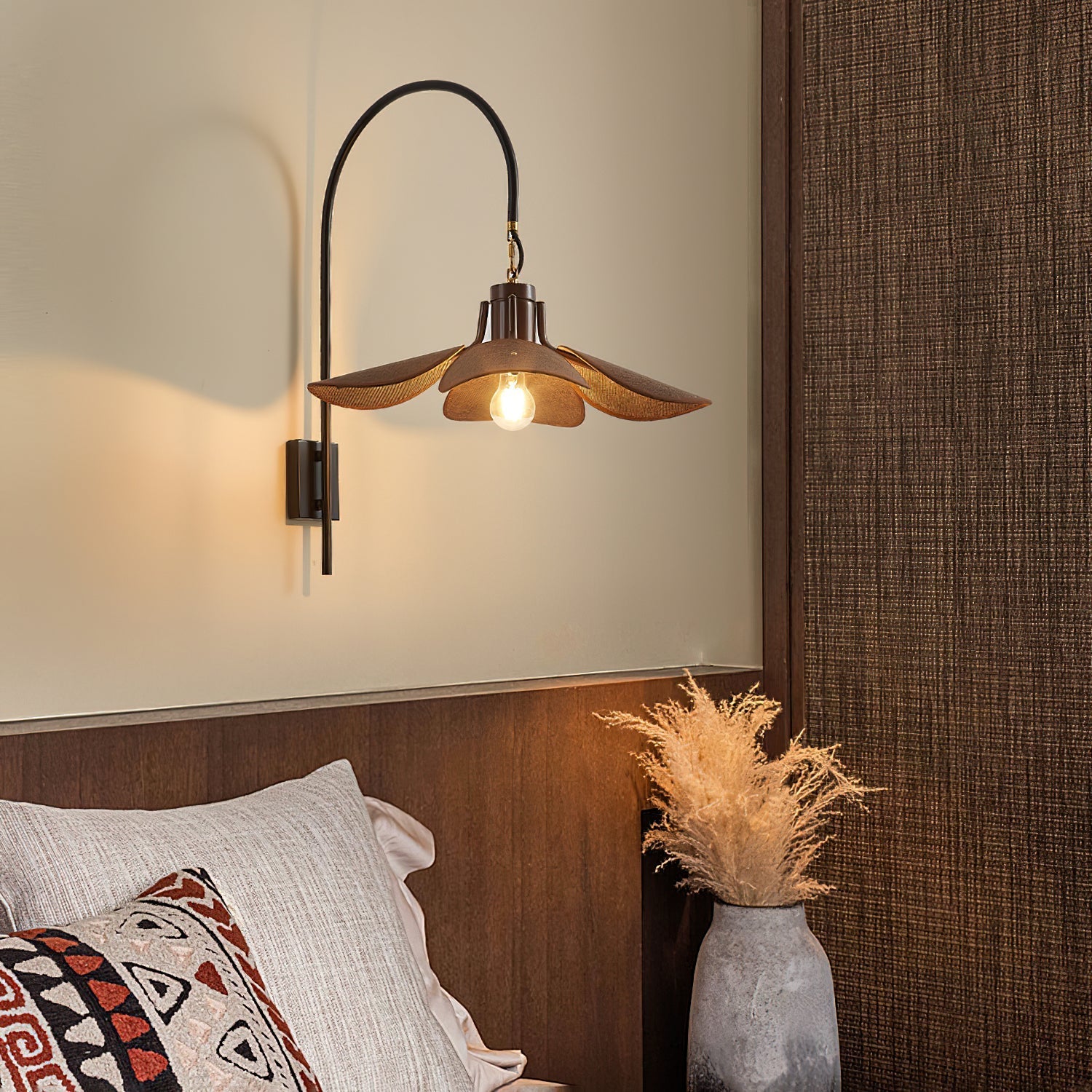 Misces Flower Wall Light