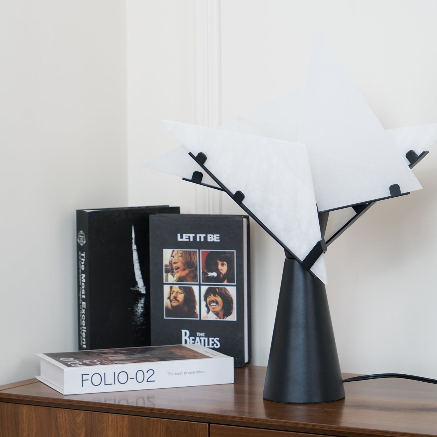 Seko Four Alabaster Blade Table Lamp
