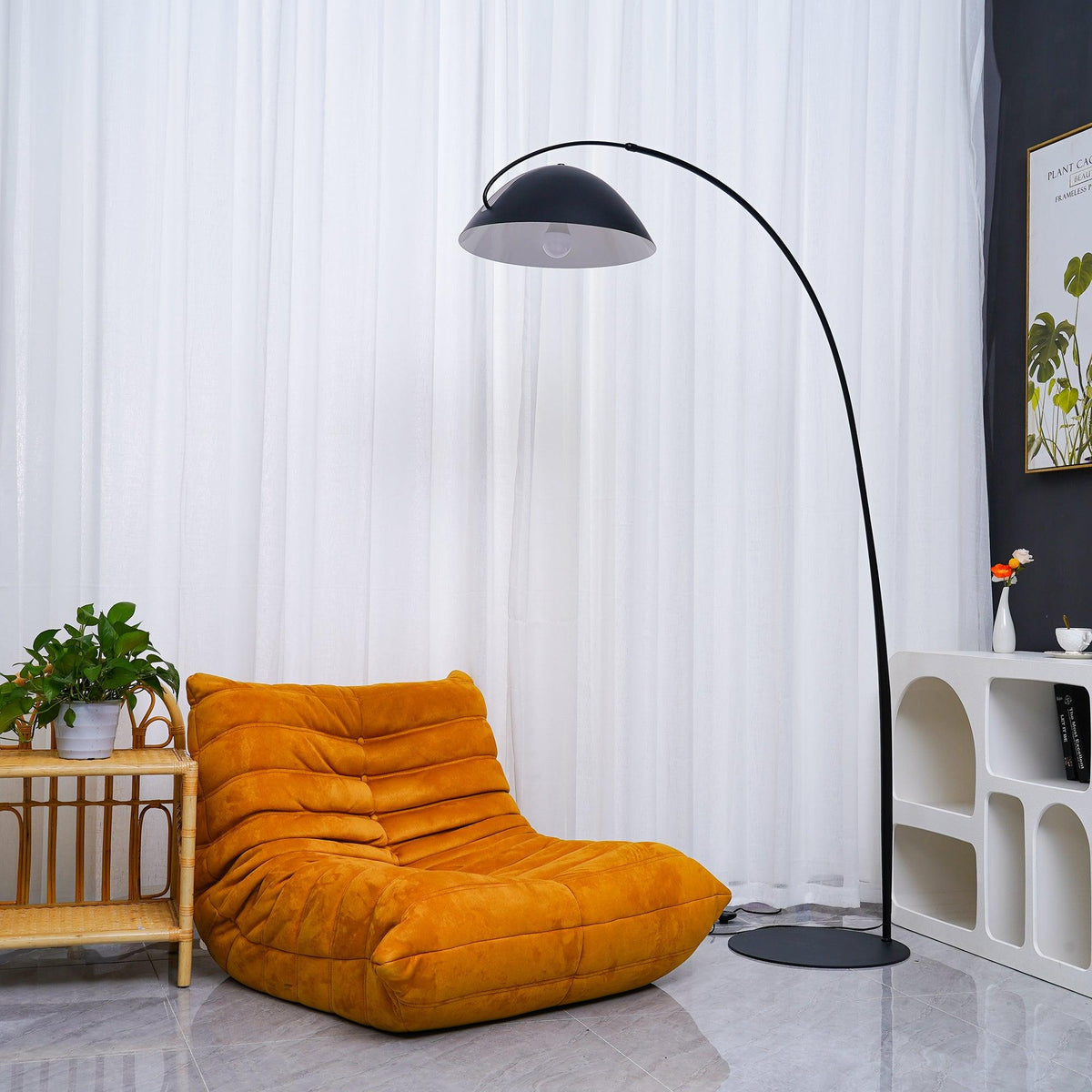 Kramovis Arc Floor Lamp