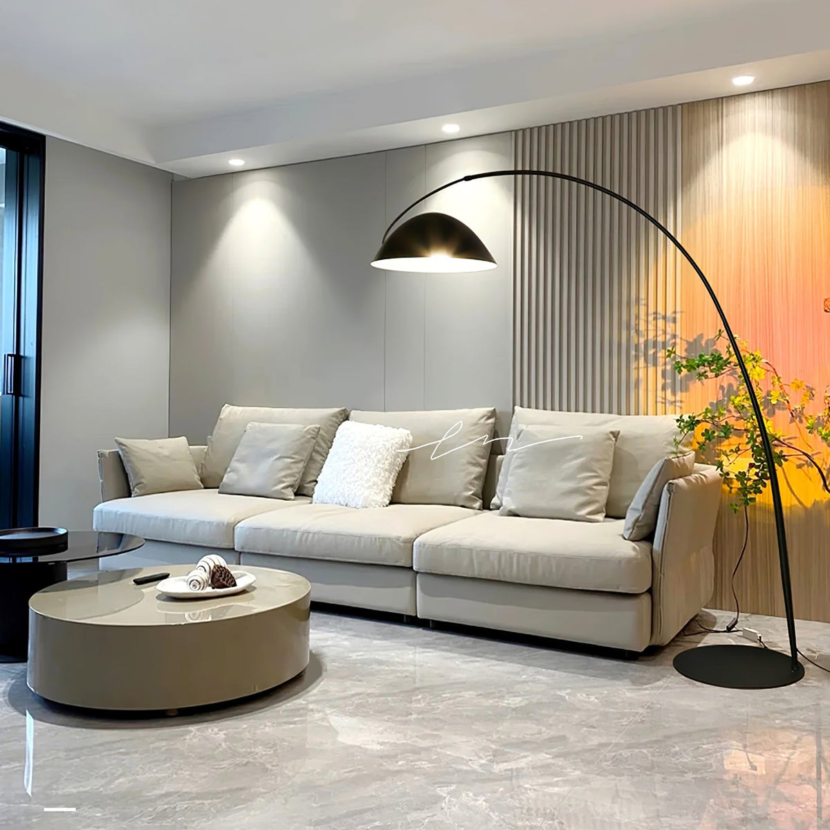 Kramovis Arc Floor Lamp