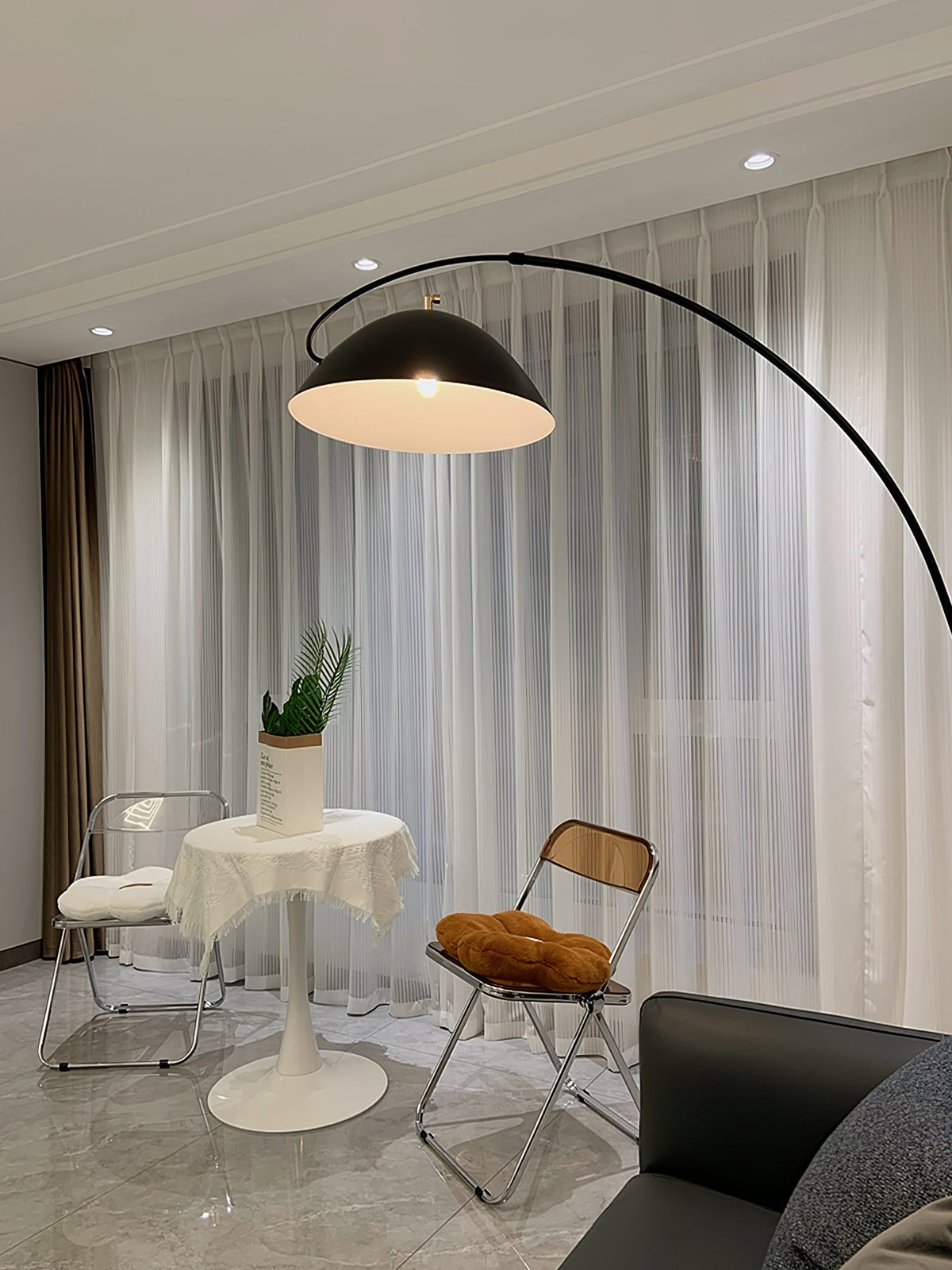 Kramovis Arc Floor Lamp