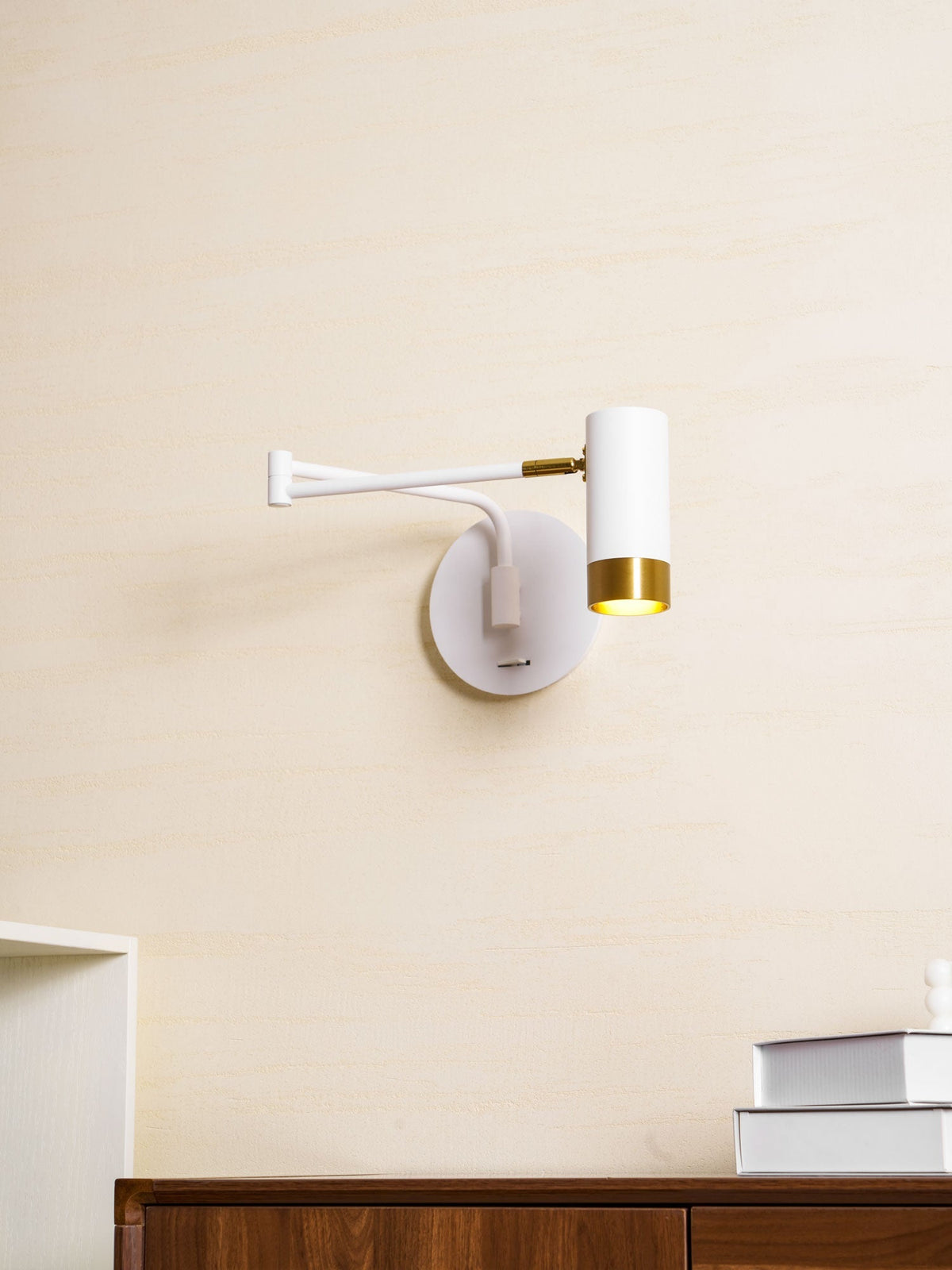 Ponari Linear Wall Light
