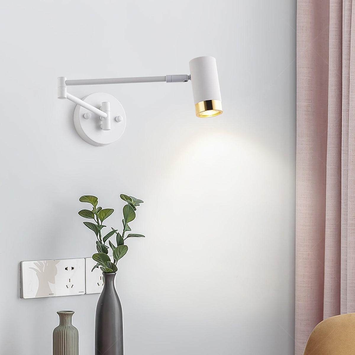 Ponari Linear Wall Light