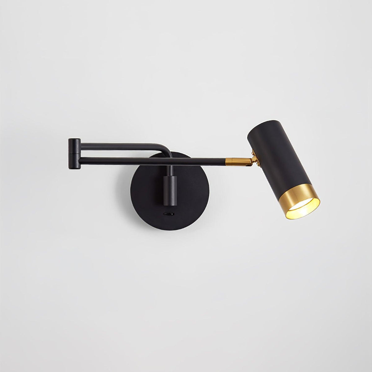 Ponari Linear Wall Light