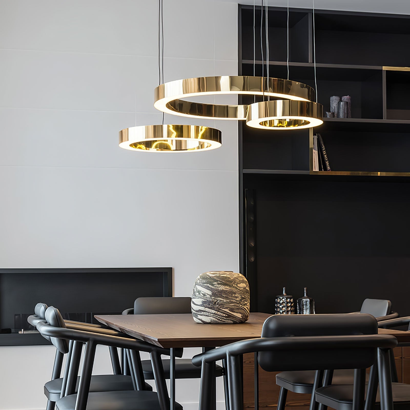Naleya Ring-Shaped Pendant Light