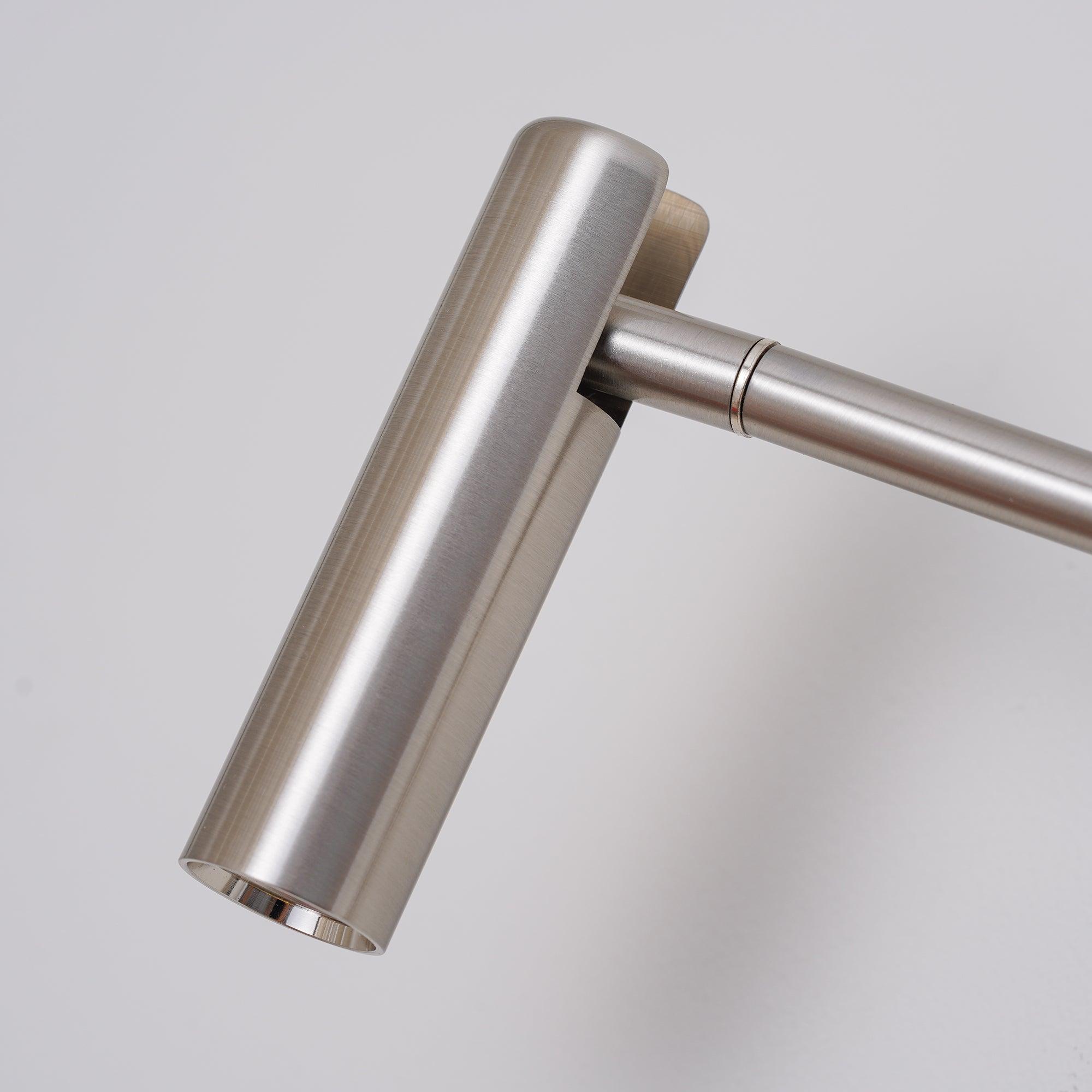 Zenavo Wall Light