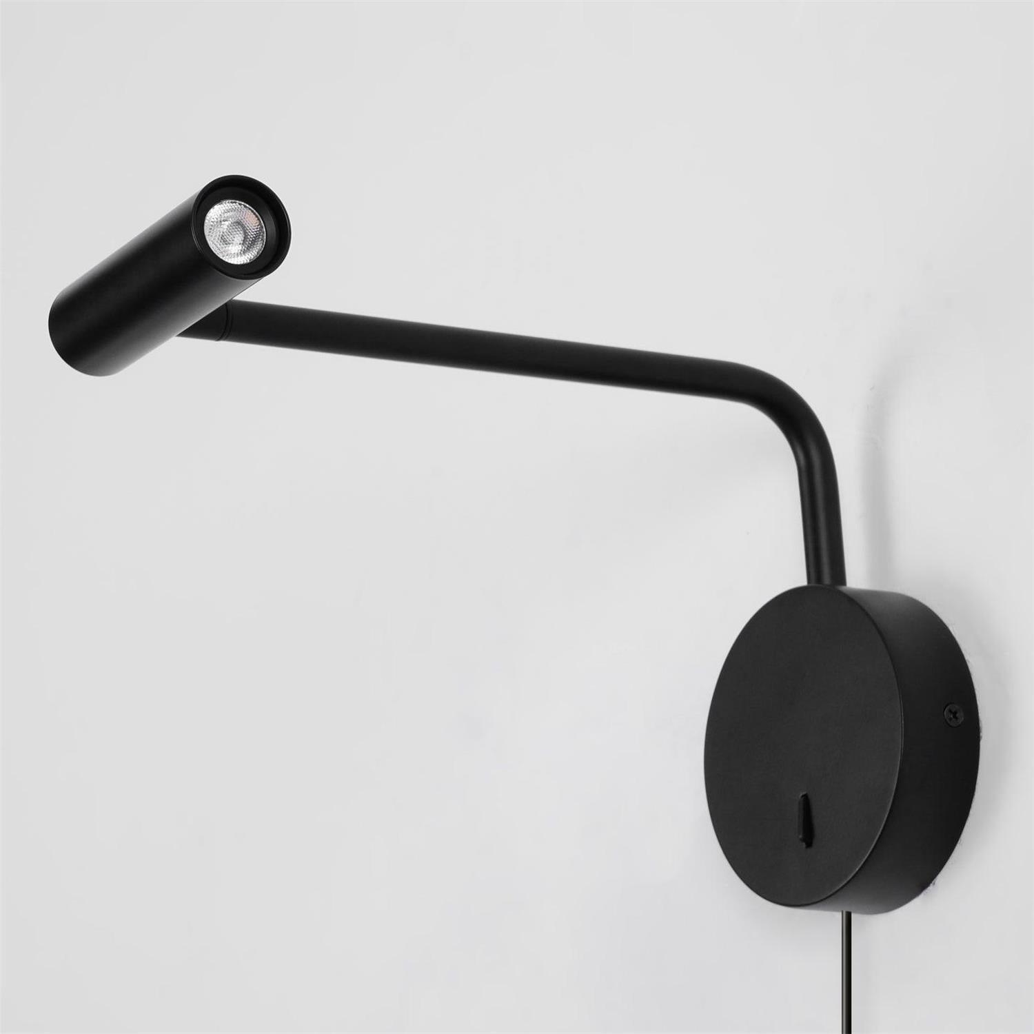 Zenavo Wall Light