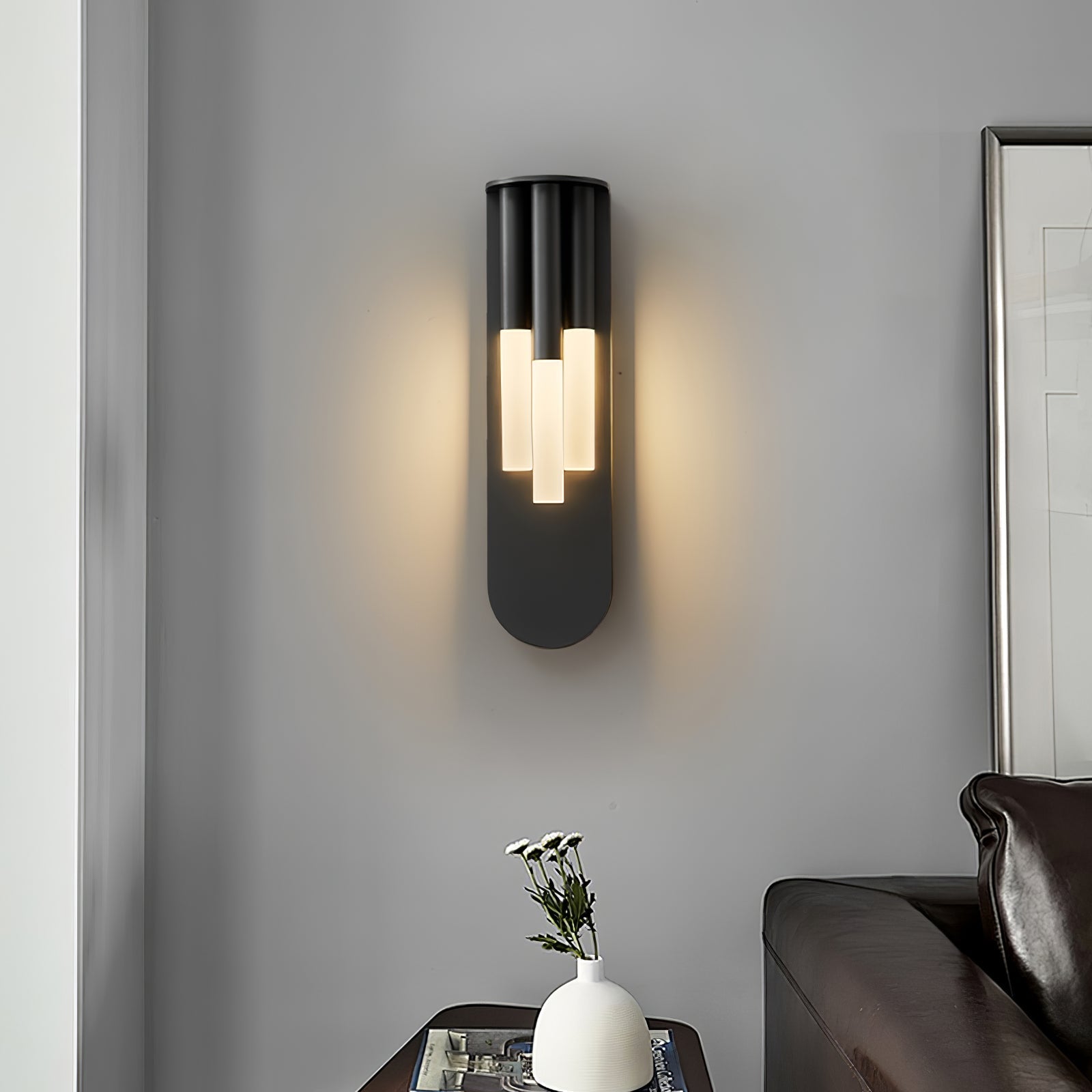 Rossan Wall Light